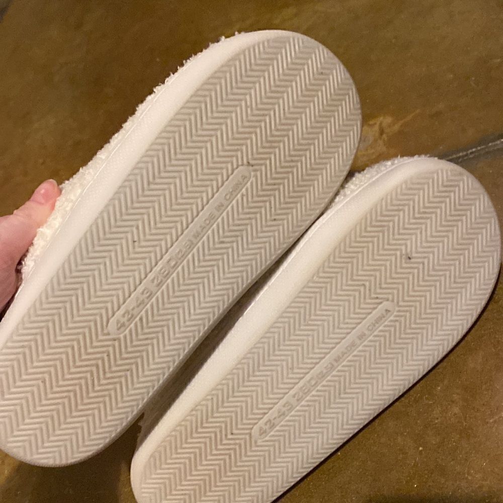 Smiley Face Slip on Slippers - Picture 5 of 5